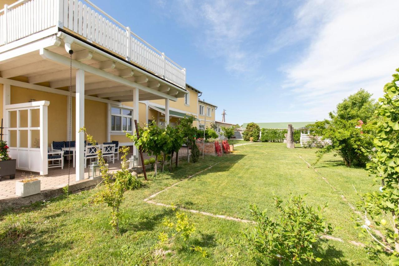 Pension Tadtendrang Exterior foto